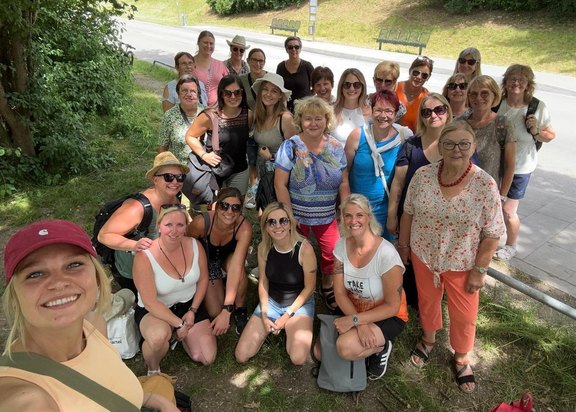 Gruppenfoto_-_Ausflug_Mauerkirchen.jpg  